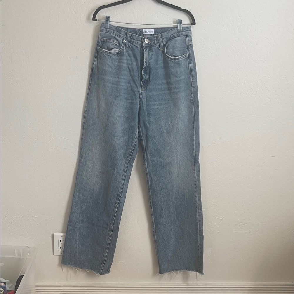 ZARA Mid-Waist Straight Leg Jeans – Size 30